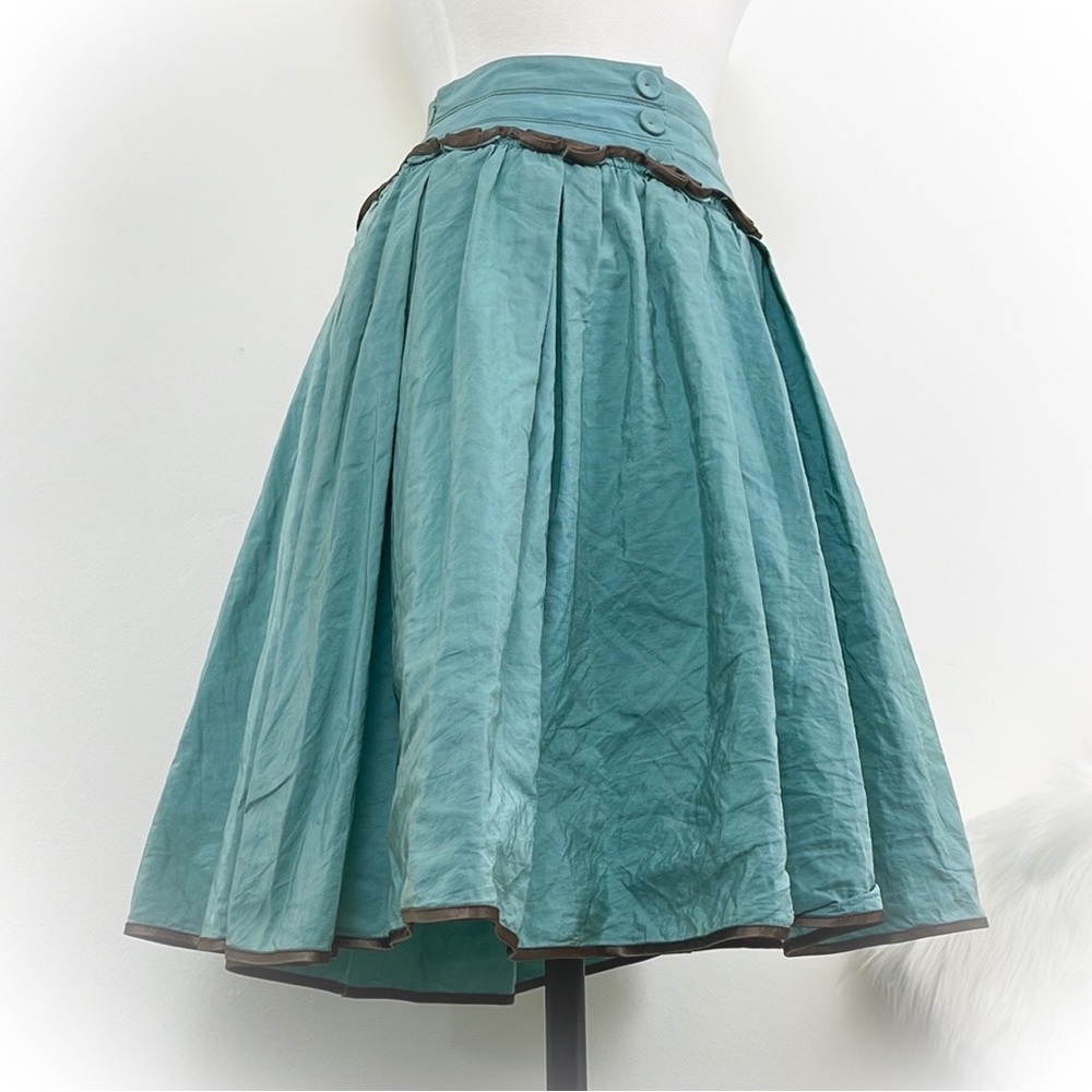 💕Beautiful Teal Colored Full Cue Skirt Beautiful Brown Trim Detail💕
